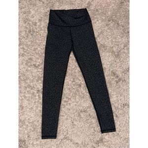EXCELLENT CONDITION Aerie Real Me Move grey animal Print Leggings Size Medium